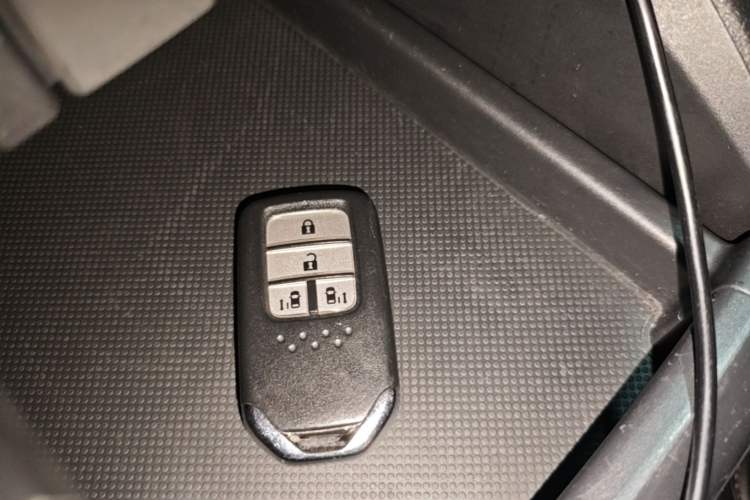 Used Honda Odyssey 2015 Updated Version 2.4L Smart Edition Vehicle Key