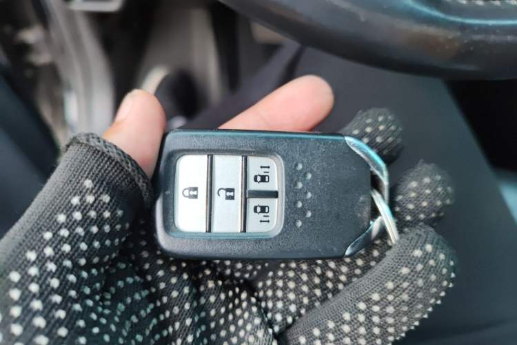 Used Honda Odyssey 2015 Revised Version 2.4L Supreme Edition Vehicle Key