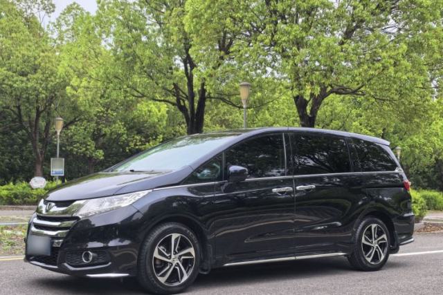 Used Honda Odyssey 2015 Updated 2.4L Smart Cool Version