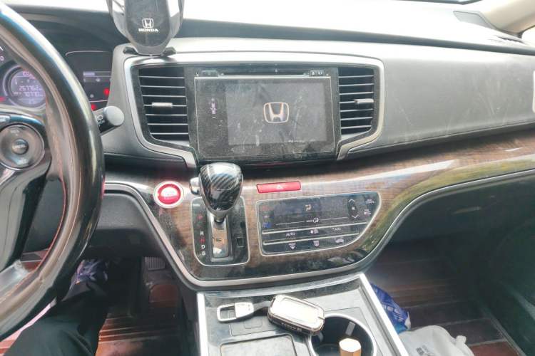 Used Honda Odyssey 2015 2.4L Smart Edition Audio And AC Panel