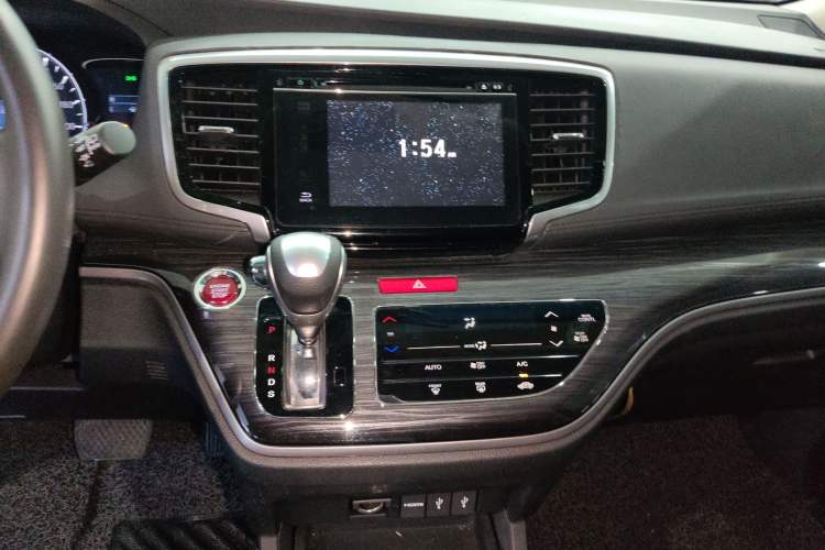 Used Honda Odyssey 2015 Updated 2.4L Smart Cool Version Audio And AC Panel
