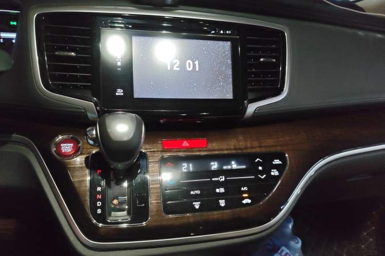 Used Honda Odyssey 2015 2.4L Smart Edition Audio And AC Panel