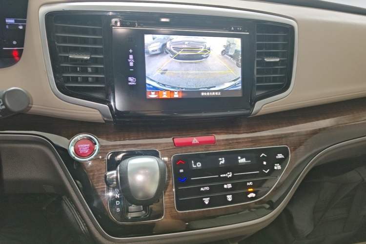 Used Honda Odyssey 2015 Revised 2.4L Luxury Edition Audio And AC Panel