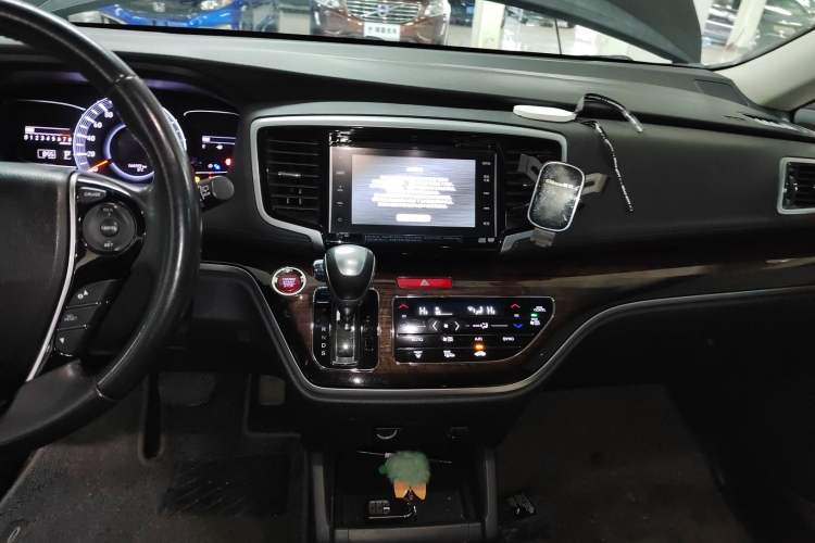 Used Honda Odyssey 2015 2.4L Supreme Edition Audio And AC Panel