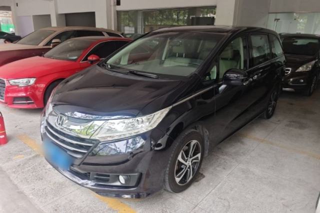 Used Honda Odyssey 2015 Revised 2.4L Luxury Edition