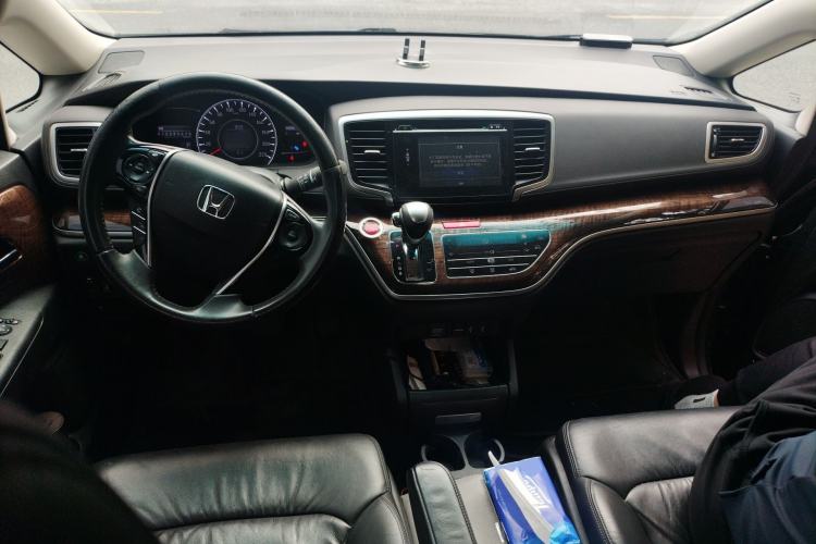 Used Honda Odyssey 2015 2.4L Smart Edition Center Console
