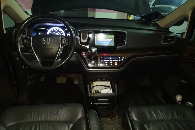 Used Honda Odyssey 2015 Updated Version 2.4L Smart Edition Center Console