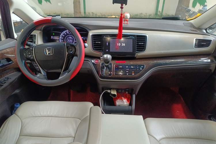 Used Honda Odyssey 2015 2.4L Smart Edition Center Console