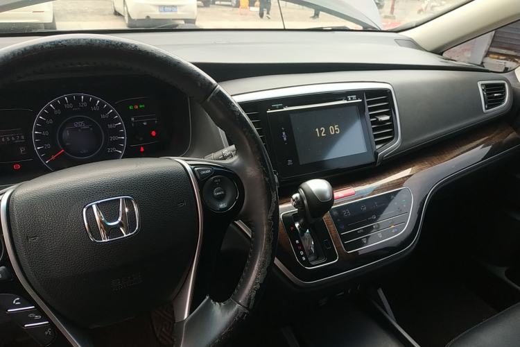 Used Honda Odyssey 2015 Updated Version 2.4L Smart Edition Center Console
