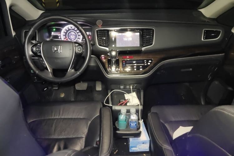 Used Honda Odyssey 2015 Updated Version 2.4L Smart Edition Center Console