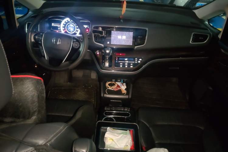 Used Honda Odyssey 2015 Updated Version 2.4L Smart Edition Center Console