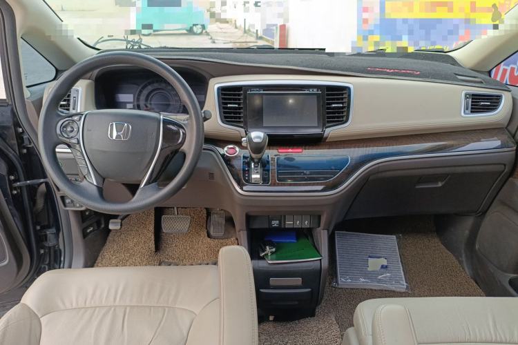 Used Honda Odyssey 2015 Revised 2.4L Luxury Edition Center Console