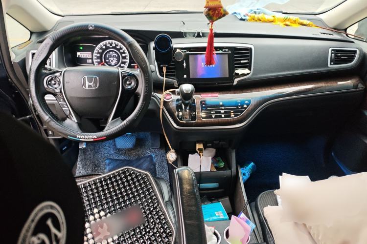 Used Honda Odyssey 2015 2.4L Smart Edition Center Console
