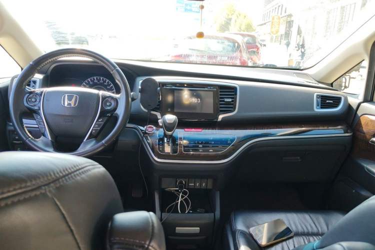Used Honda Odyssey 2015 2.4L Prestige Edition Center Console