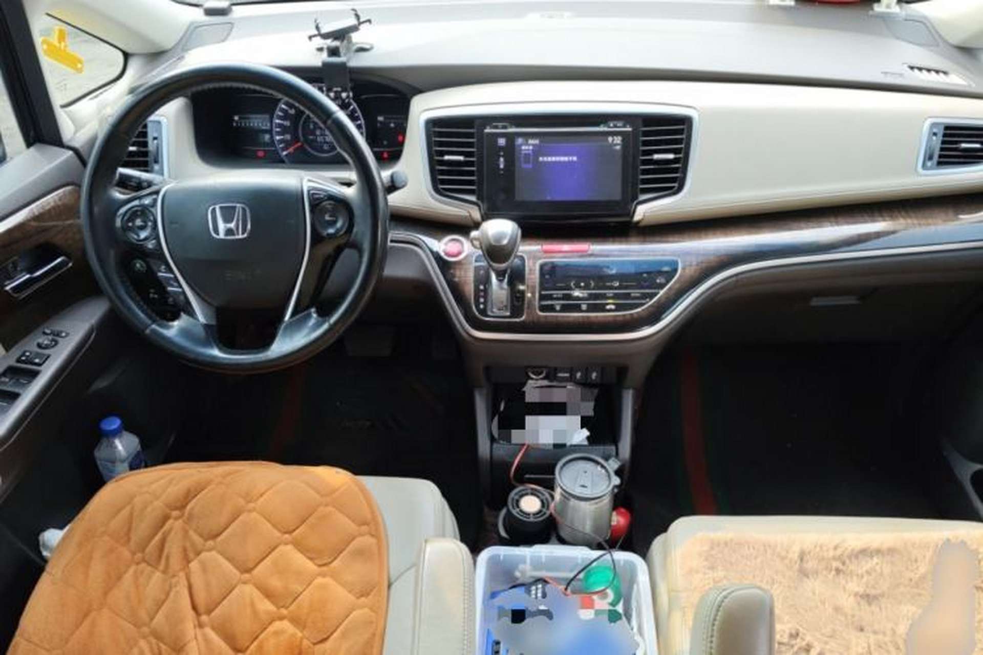 Used Honda Odyssey 2015 Updated Version 2.4L Smart Edition Center Console