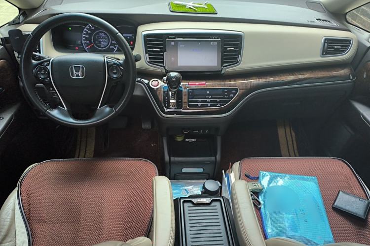 Used Honda Odyssey 2015 2.4L Smart Edition Center Console