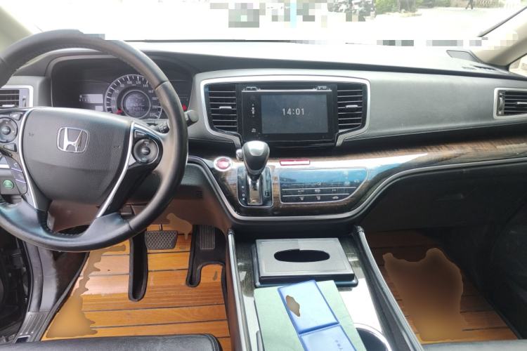 Used Honda Odyssey 2015 Updated Version 2.4L Smart Edition Center Console