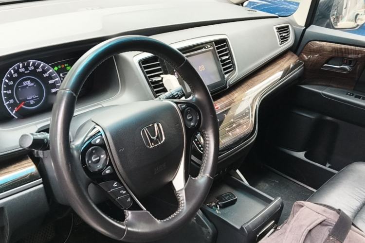 Used Honda Odyssey 2015 Updated Version 2.4L Smart Edition Center Console