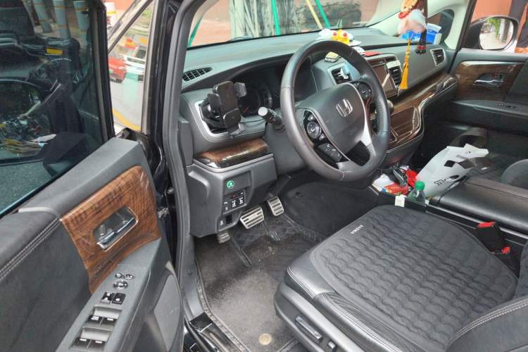 Used Honda Odyssey 2015 2.4L Smart Edition Driver Seat