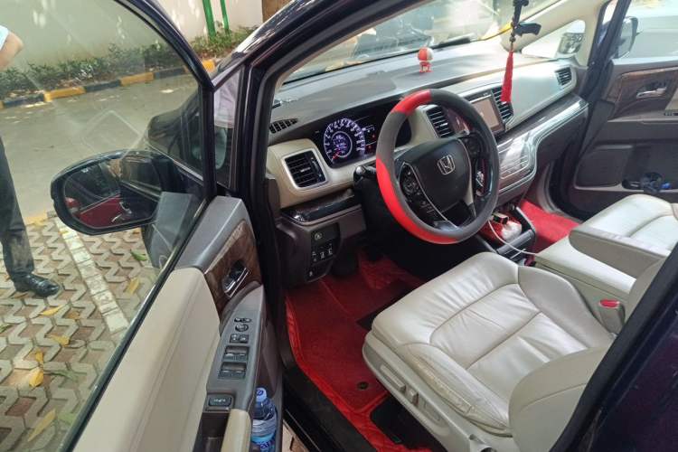 Used Honda Odyssey 2015 2.4L Smart Edition Driver Seat