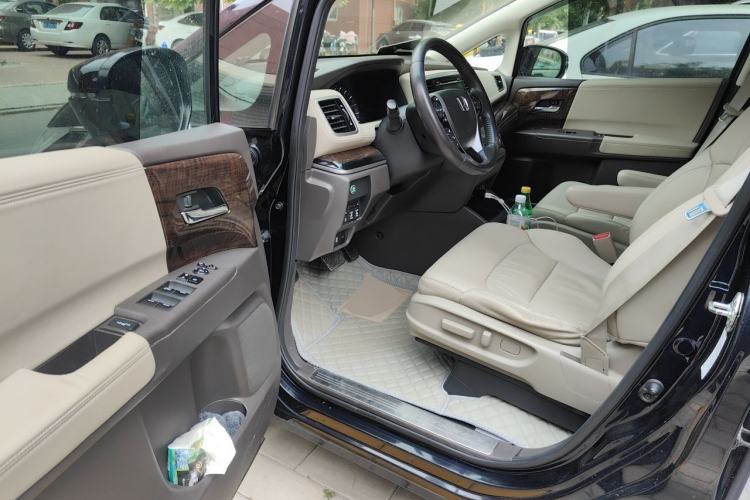 Used Honda Odyssey 2015 2.4L Smart Edition Driver Seat