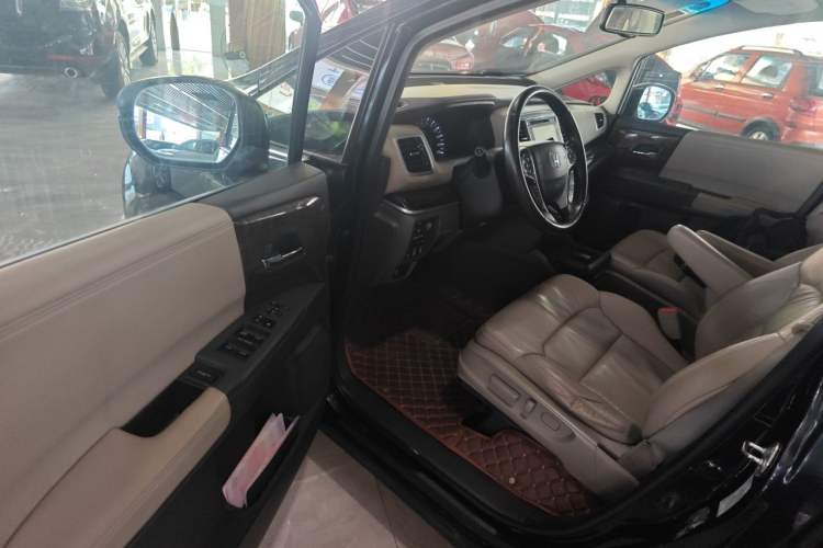 Used Honda Odyssey 2015 2.4L Supreme Edition Driver Seat