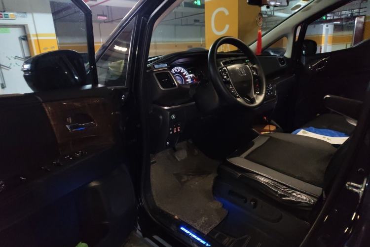 Used Honda Odyssey 2015 2.4L Smart Edition Driver Seat