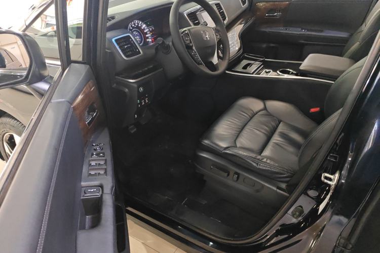Used Honda Odyssey 2015 2.4L Smart Edition Driver Seat