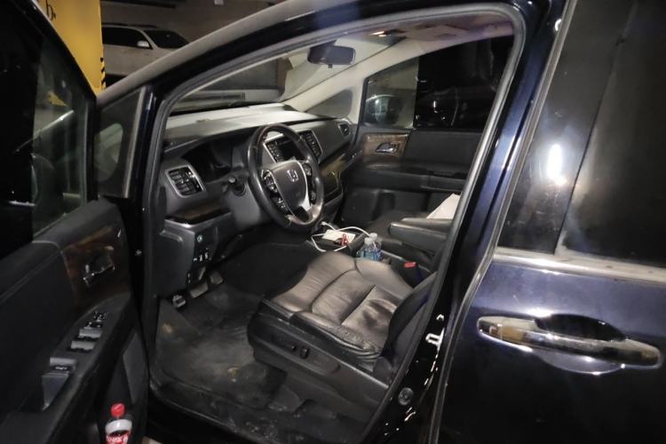 Used Honda Odyssey 2015 Updated Version 2.4L Smart Edition Driver Seat