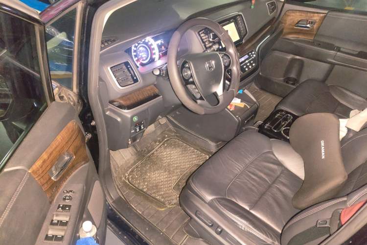 Used Honda Odyssey 2015 Updated Version 2.4L Smart Edition Driver Seat