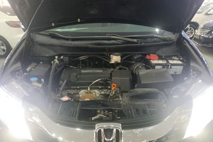 Used Honda Odyssey 2015 Revised 2.4L Luxury Edition Engine Bay