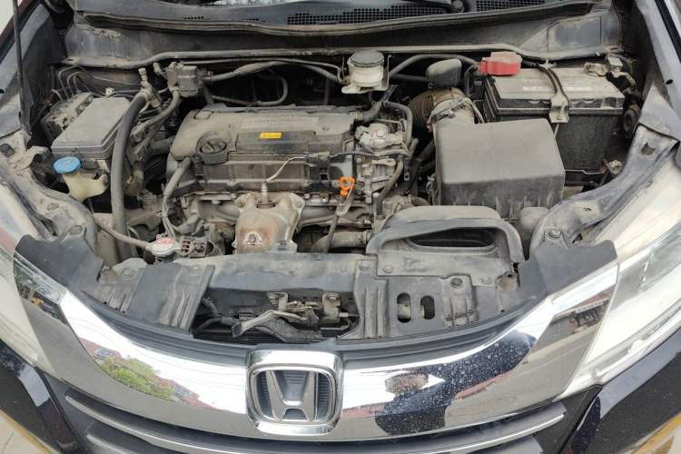 Used Honda Odyssey 2015 2.4L Smart Edition Engine Bay