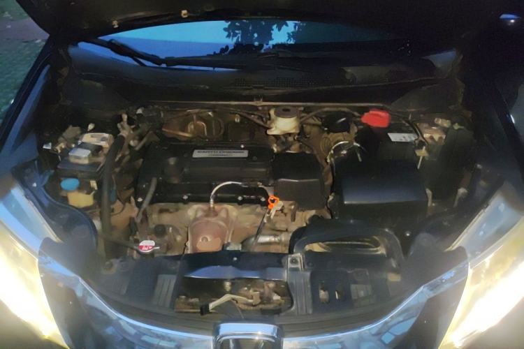 Used Honda Odyssey 2015 Revised Version 2.4L Supreme Edition Engine Bay
