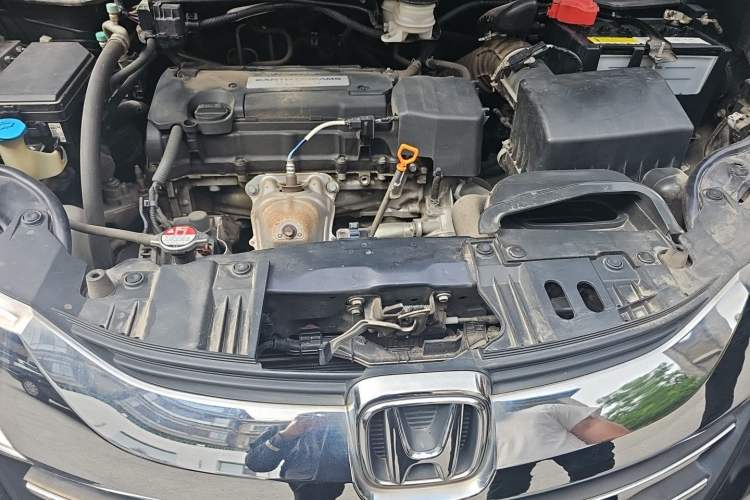 Used Honda Odyssey 2015 Updated Version 2.4L Smart Edition Engine Bay