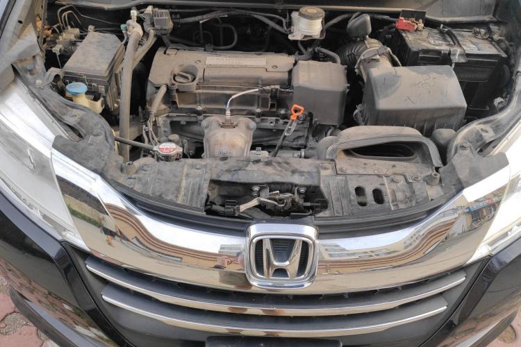 Used Honda Odyssey 2015 Updated Version 2.4L Smart Edition Engine Bay