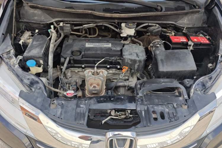 Used Honda Odyssey 2015 Updated Version 2.4L Smart Edition Engine Bay