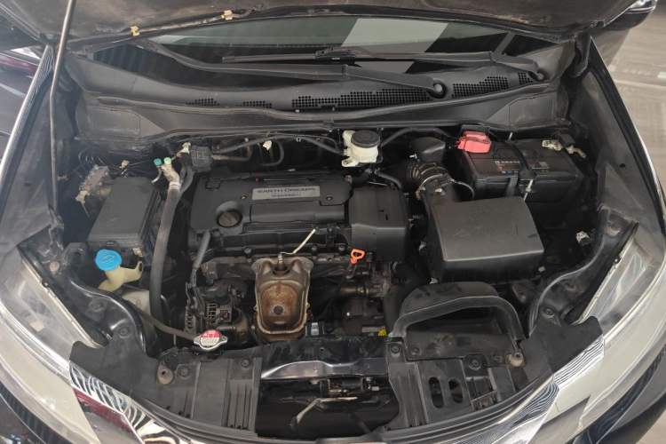 Used Honda Odyssey 2015 2.4L Supreme Edition Engine Bay