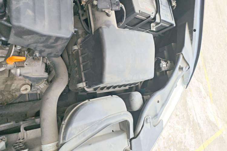 Used Honda Odyssey 2015 Updated Version 2.4L Smart Edition Engine Bay Left