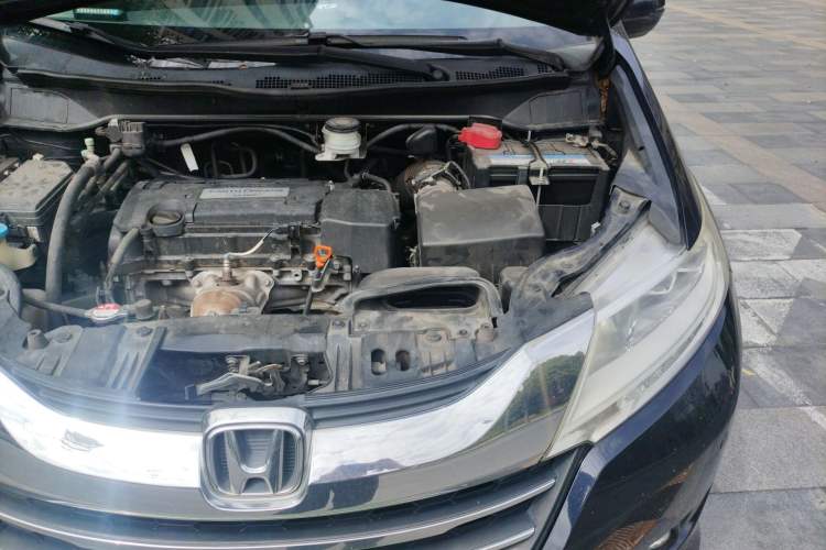 Used Honda Odyssey 2015 2.4L Smart Edition Engine Bay Left