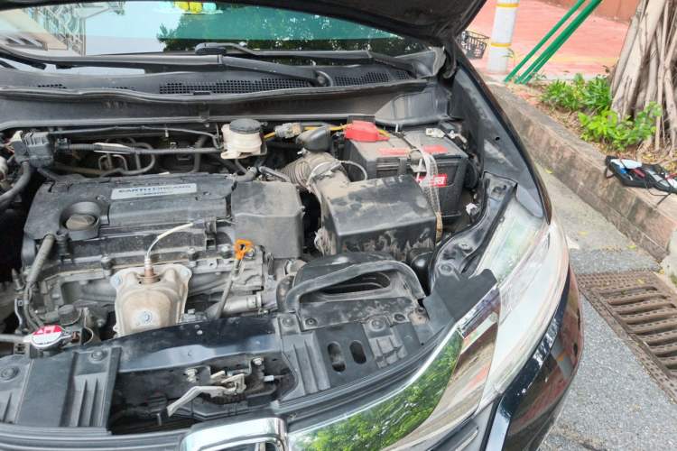 Used Honda Odyssey 2015 2.4L Smart Edition Engine Bay Left