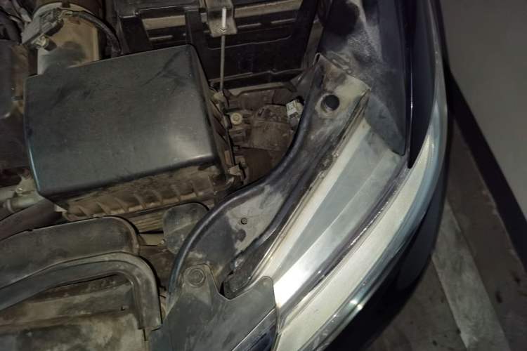 Used Honda Odyssey 2015 Updated Version 2.4L Smart Edition Engine Bay Left