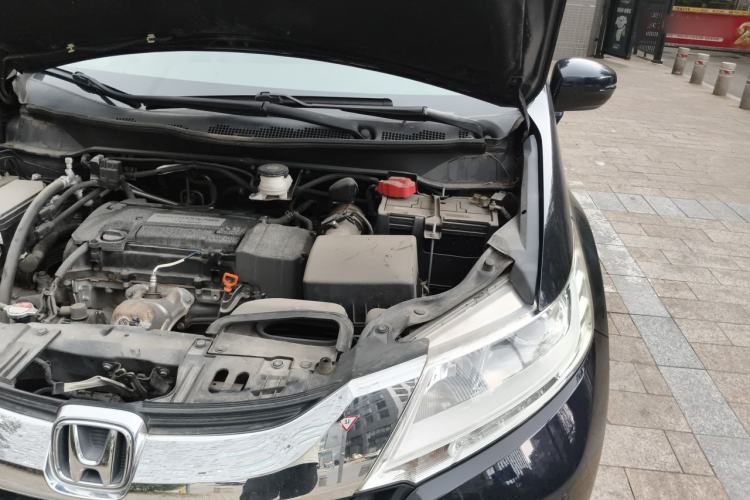 Used Honda Odyssey 2015 Revised 2.4L Luxury Edition Engine Bay Left
