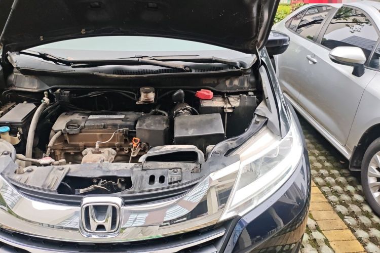 Used Honda Odyssey 2015 Updated Version 2.4L Smart Edition Engine Bay Left