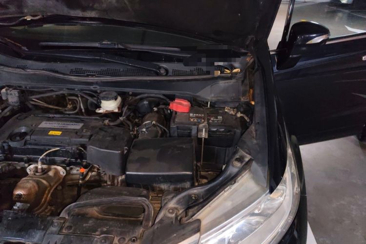 Used Honda Odyssey 2015 2.4L Smart Edition Engine Bay Left