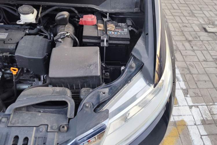 Used Honda Odyssey 2015 2.4L Smart Edition Engine Bay Left