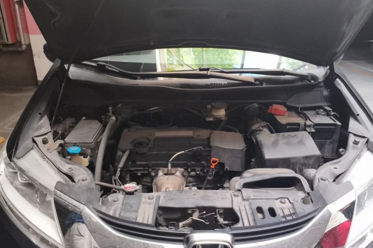 Used Honda Odyssey 2015 2.4L Supreme Edition Engine Bay