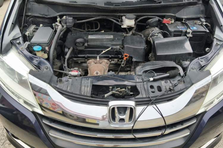 Used Honda Odyssey 2015 2.4L Smart Edition Engine Bay