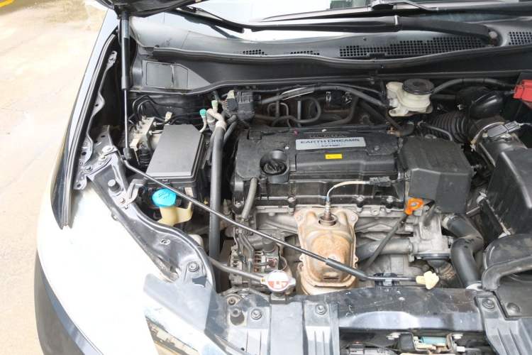 Used Honda Odyssey 2015 Revised 2.4L Luxury Edition Engine Bay Right
