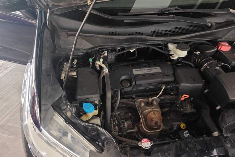 Used Honda Odyssey 2015 2.4L Supreme Edition Engine Bay Right