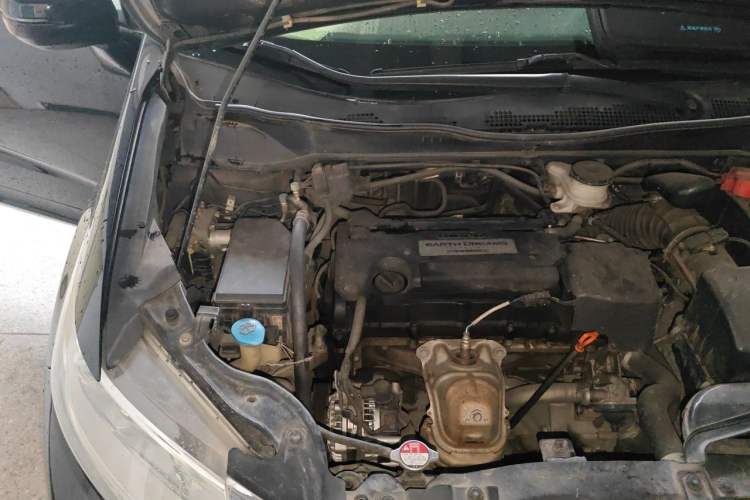 Used Honda Odyssey 2015 2.4L Smart Edition Engine Bay Right